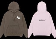 “She’s 28” hoodie set (Image via shop.rosesarerosie.com)